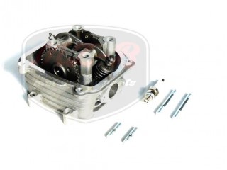 KÍNAI ROBOGÓ 4 ÜTEMŰ HENGERFEJ KPL. 150CCM AC. 4T